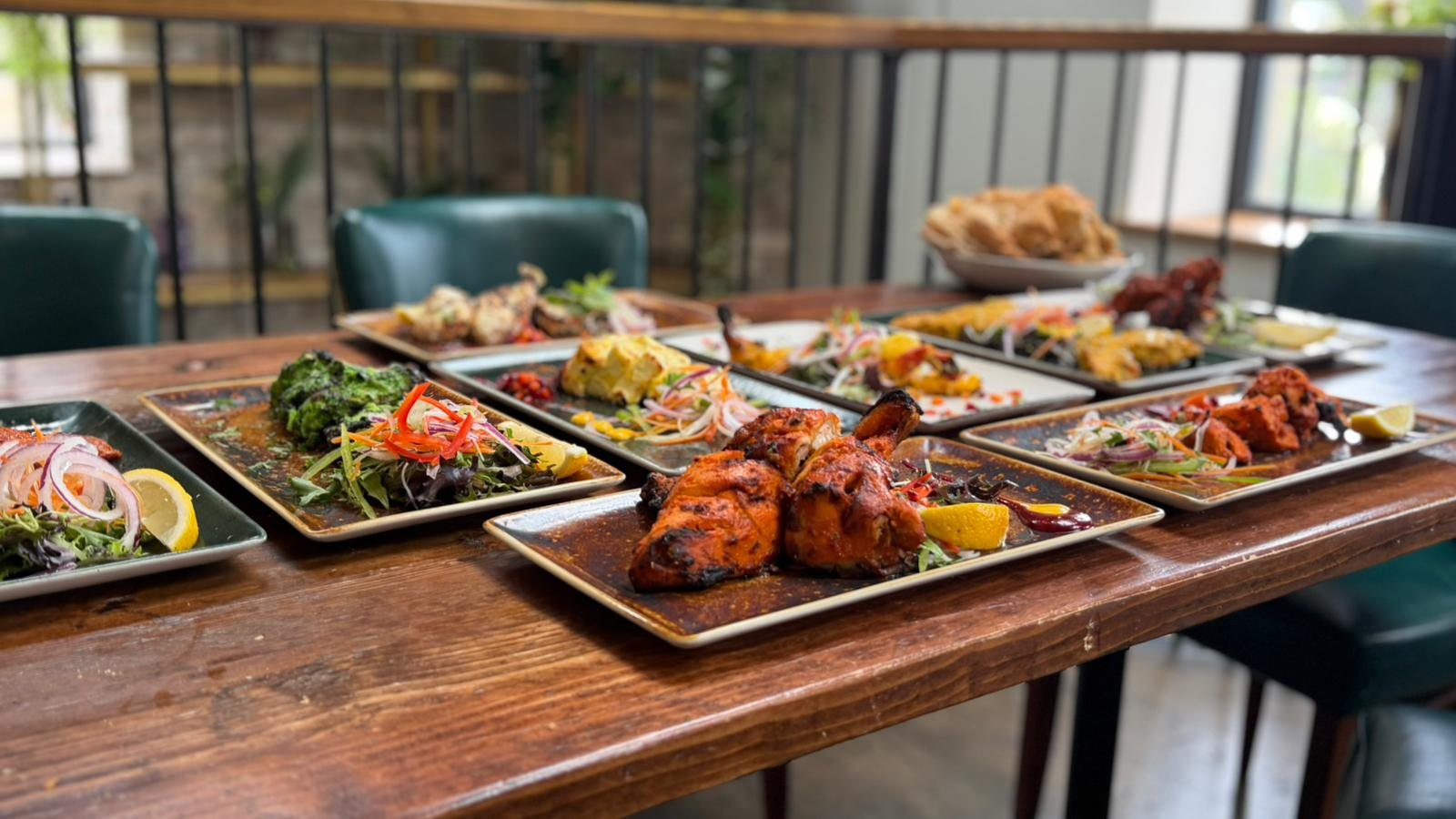 Guests dining at Mantra House